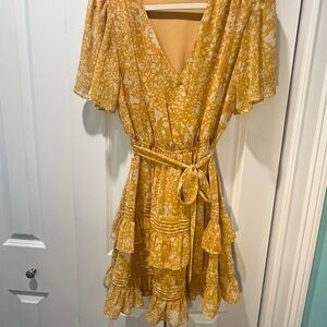 Simply Vera Vera Wang Yellow Floral Mini Dress